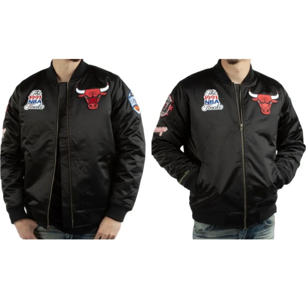 New Mitchell and Ness Chicago Bulls Satin Bomber Jacket Size S Black NBA Finals